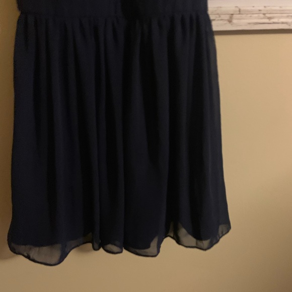 Elegant Blue and Gold Dress - Picture 3 of 3